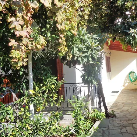 Jenny's House Is Guests' Favorite Part Of Διαμέρισμα Στούπα